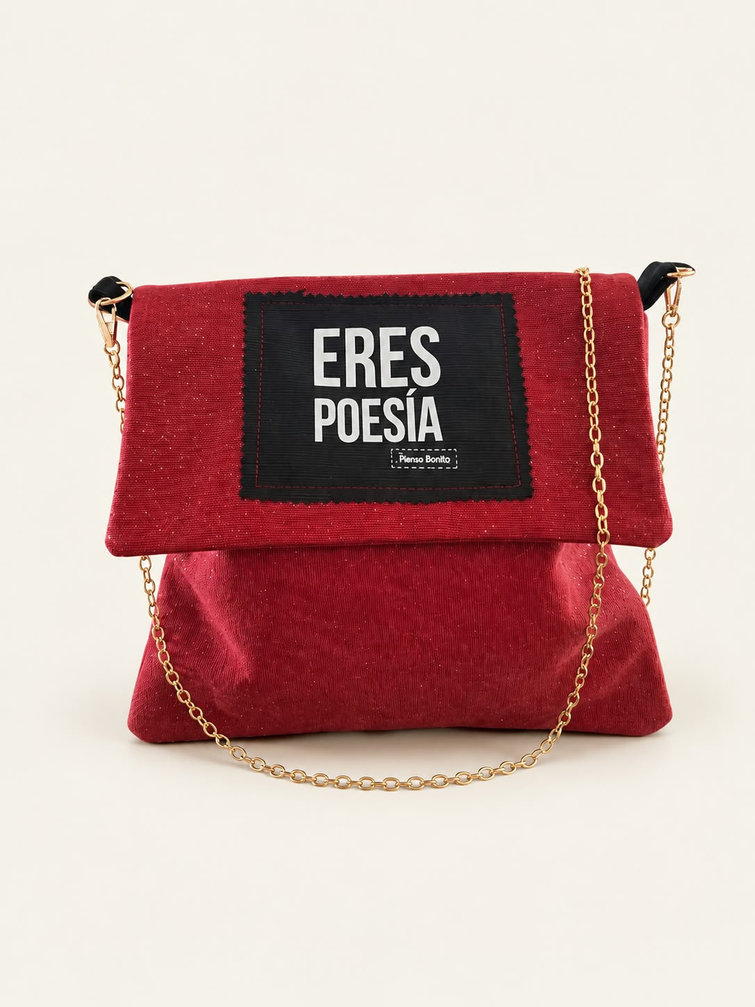 Bolso Con Tapeta Rojo